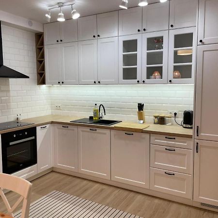 Apartamenty Guzik 22 クロスノ エクステリア 写真