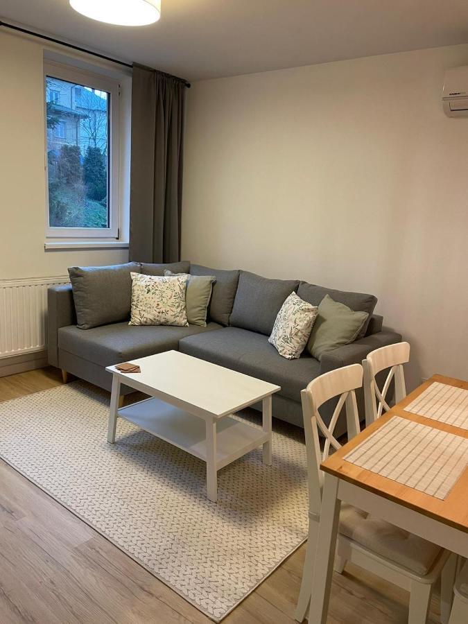 Apartamenty Guzik 22 クロスノ エクステリア 写真