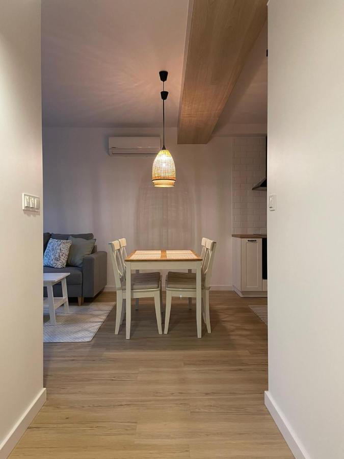 Apartamenty Guzik 22 クロスノ エクステリア 写真