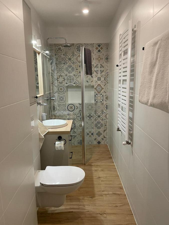 Apartamenty Guzik 22 クロスノ エクステリア 写真